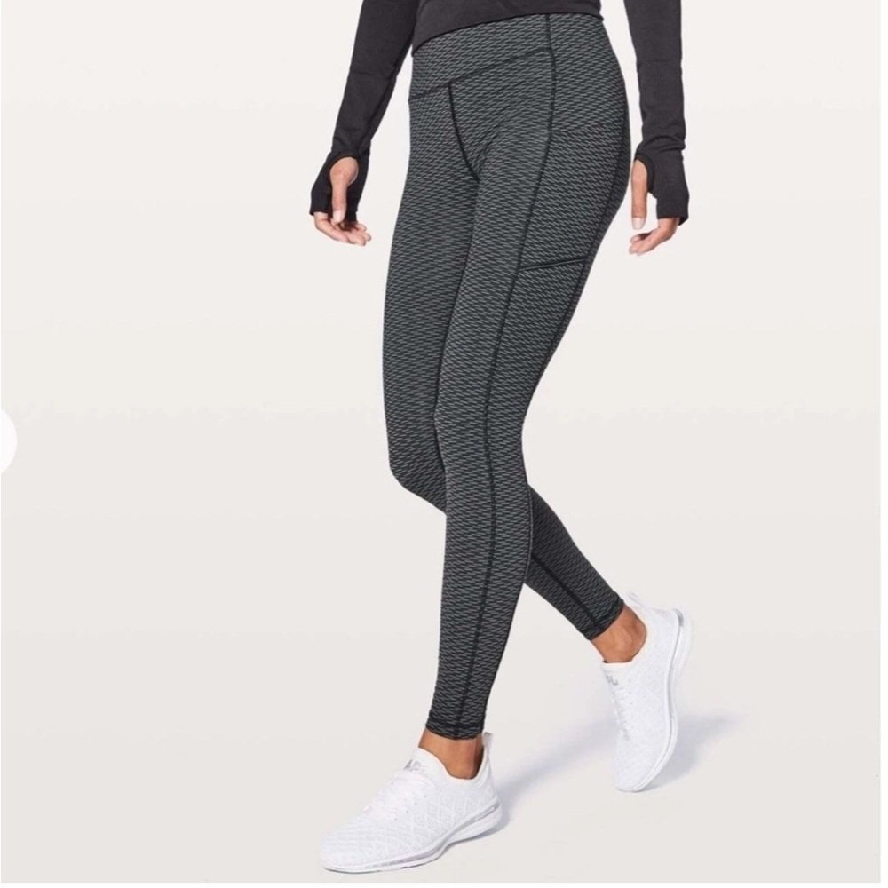 Lululemon Speed Up Tight 28" Score Jacquard Black Luna Size 4